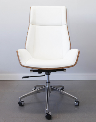 Кресло из натуральной кожи, каркас дерево арт. FX-BC06 - купить в Нефтеюганске. Цена 34 820.52 руб.