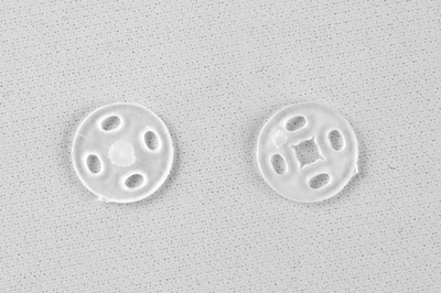 Кнопки пришивные пластиковые 10 мм, блистер 24шт, цв.-прозрачные - купить в Нефтеюганске. Цена: 48.41 руб.